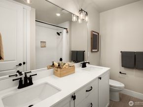 14812 NE 143rd Street 32, Woodinville WA 98072