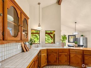 16409 NE 43rd Ct, Redmond WA 98052