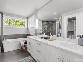 16539 8th Avenue NE, Shoreline WA 98155
