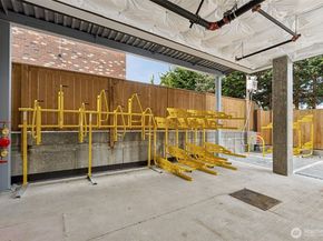 5819 Phinney Avenue N 405, Seattle WA 98103