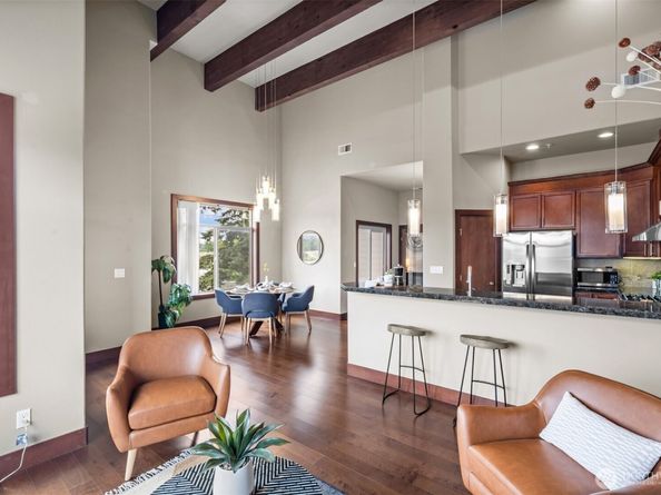 4005 NE 3rd Place E, Renton WA 98056