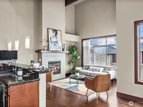 4005 NE 3rd Place E, Renton WA 98056