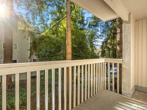 14527 NE 40th Street G104, Bellevue WA 98007