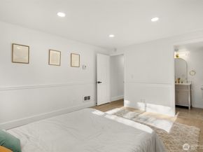 14527 NE 40th Street G104, Bellevue WA 98007