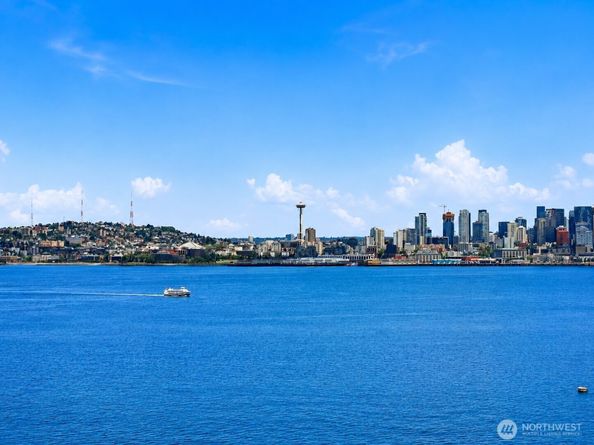 1737 Harbor Avenue S306, Seattle WA 98126