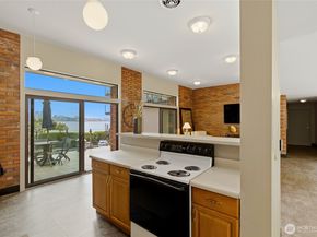 1737 Harbor Avenue S306, Seattle WA 98126