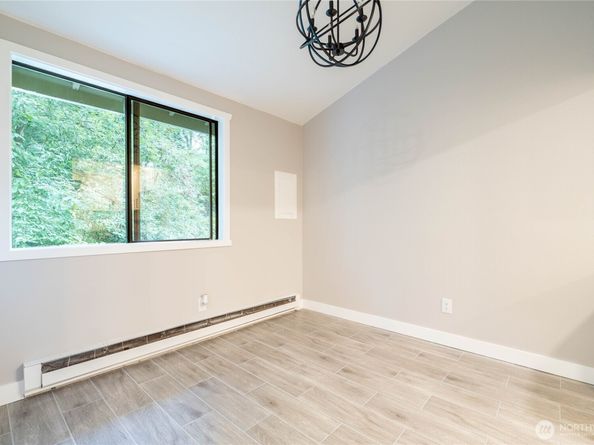 5502 220th Street SW D 205, Mountlake Terrace WA 98043