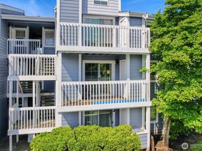 22831 S 30 Avenue S 203, Des Moines WA 98198