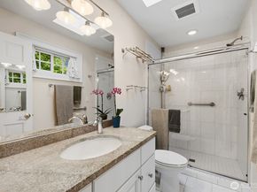 11225 NE 53rd Street, Kirkland WA 98033