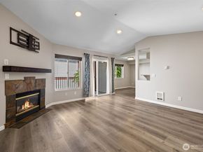 14819 29th Avenue W L304, Lynnwood WA 98087