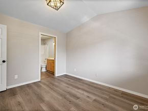 14819 29th Avenue W L304, Lynnwood WA 98087
