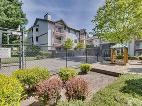 14819 29th Avenue W L304, Lynnwood WA 98087