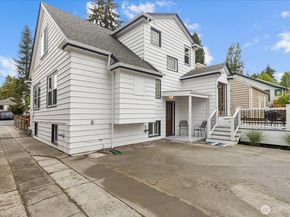 1020 NE 100th Street, Seattle WA 98125
