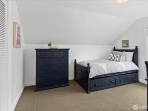 1020 NE 100th Street, Seattle WA 98125