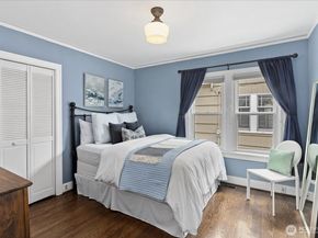 1020 NE 100th Street, Seattle WA 98125