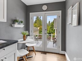 1020 NE 100th Street, Seattle WA 98125