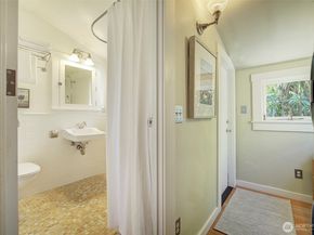 2309 NW 73rd, Seattle WA 98117