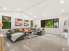 10668 SE 32nd Street, Bellevue WA 98004
