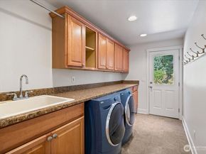8510 SE 72nd Street, Mercer Island WA 98040