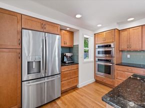 8510 SE 72nd Street, Mercer Island WA 98040