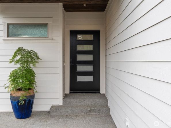 4805 238th Street SW, Mountlake Terrace WA 98043