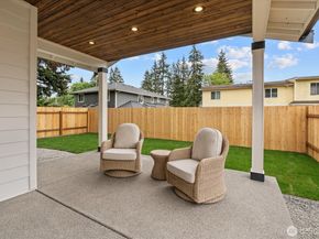 4805 238th Street SW, Mountlake Terrace WA 98043