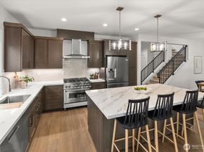 4805 238th Street SW, Mountlake Terrace WA 98043