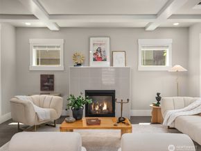 746 Broadway E, Seattle WA 98102