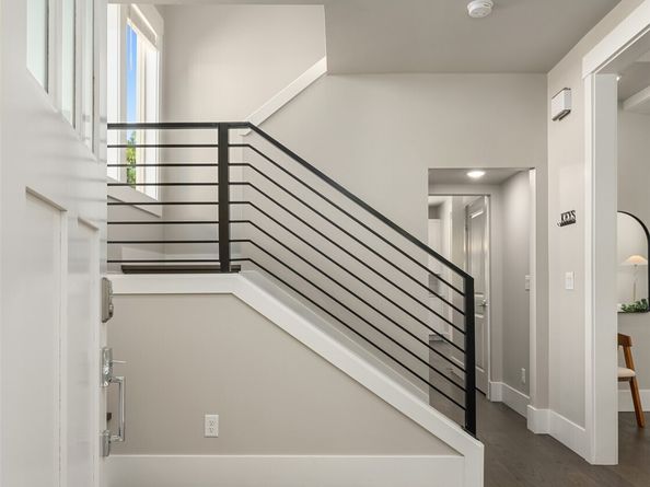 746 Broadway E, Seattle WA 98102