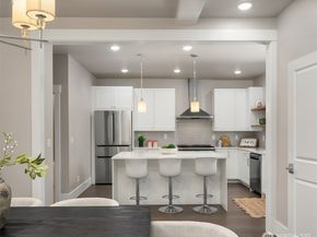746 Broadway E, Seattle WA 98102