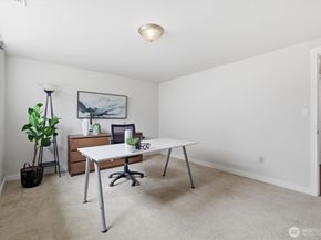 21020 98th Avenue S, Kent WA 98031