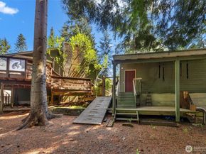 8941 170th Court NE, Redmond WA 98052