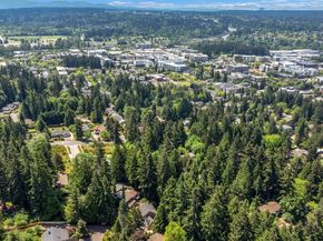 8941 170th Court NE, Redmond WA 98052