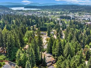 8941 170th Court NE, Redmond WA 98052