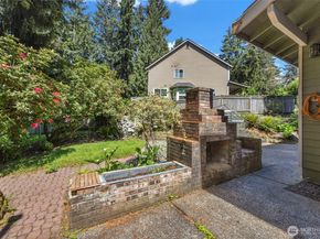 8941 170th Court NE, Redmond WA 98052