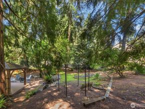8941 170th Court NE, Redmond WA 98052