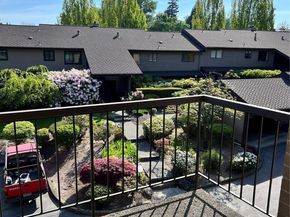 10628 Glen Acres Dr S, Seattle WA 98168