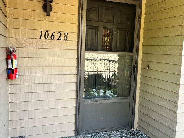 10628 Glen Acres Dr S, Seattle WA 98168