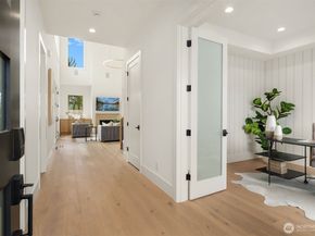 16653 SE 7th Street, Bellevue WA 98008