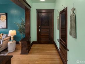 416 E Roy Street H, Seattle WA 98102