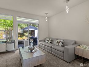 21919 39th Place S 102, Kent WA 98032
