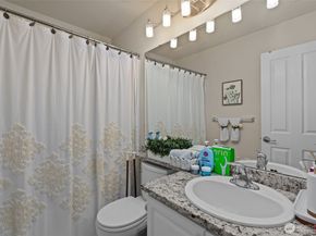 21919 39th Place S 102, Kent WA 98032