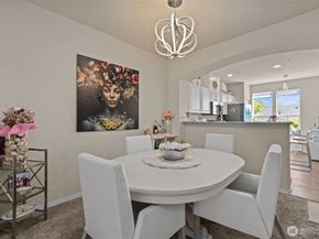 21919 39th Place S 102, Kent WA 98032