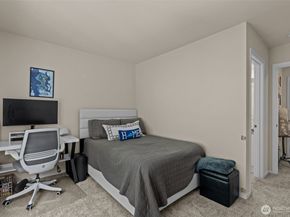 21919 39th Place S 102, Kent WA 98032