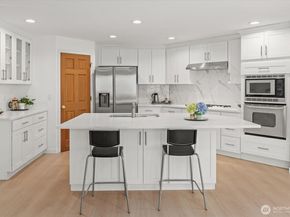 10618 176TH Court NE, Redmond WA 98052