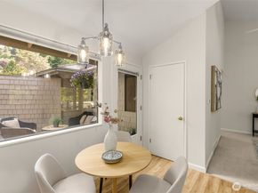 5221 Somerset Drive SE, Bellevue WA 98006