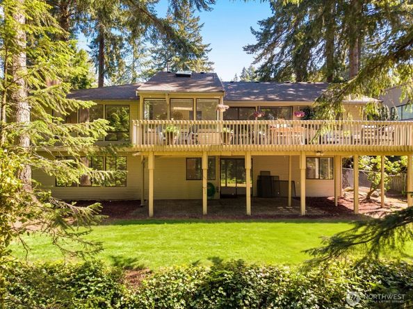 5221 Somerset Drive SE, Bellevue WA 98006