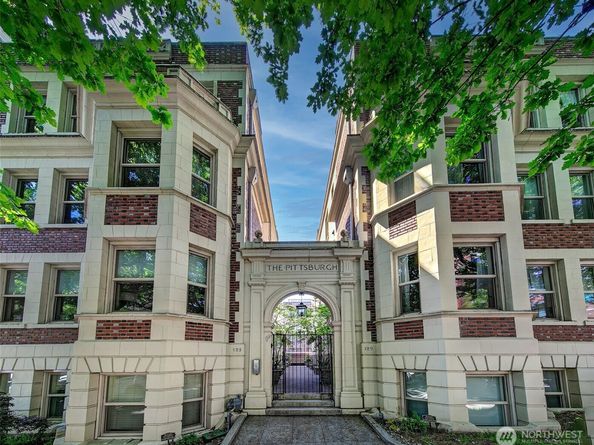 125 Warren Avenue N J, Seattle WA 98109