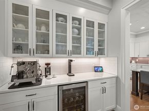 10425 NE 112th Street, Kirkland WA 98033
