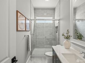 10425 NE 112th Street, Kirkland WA 98033